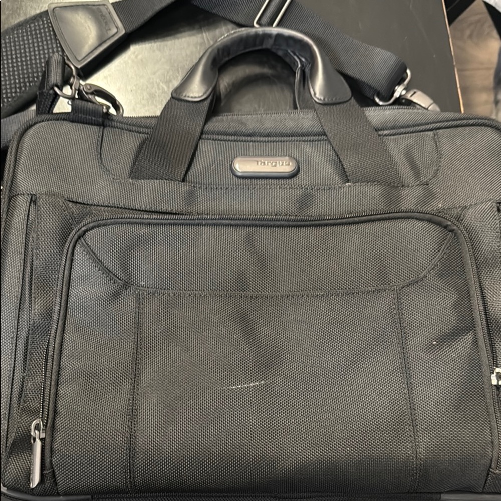 Targus Black Laptop Bag for Men